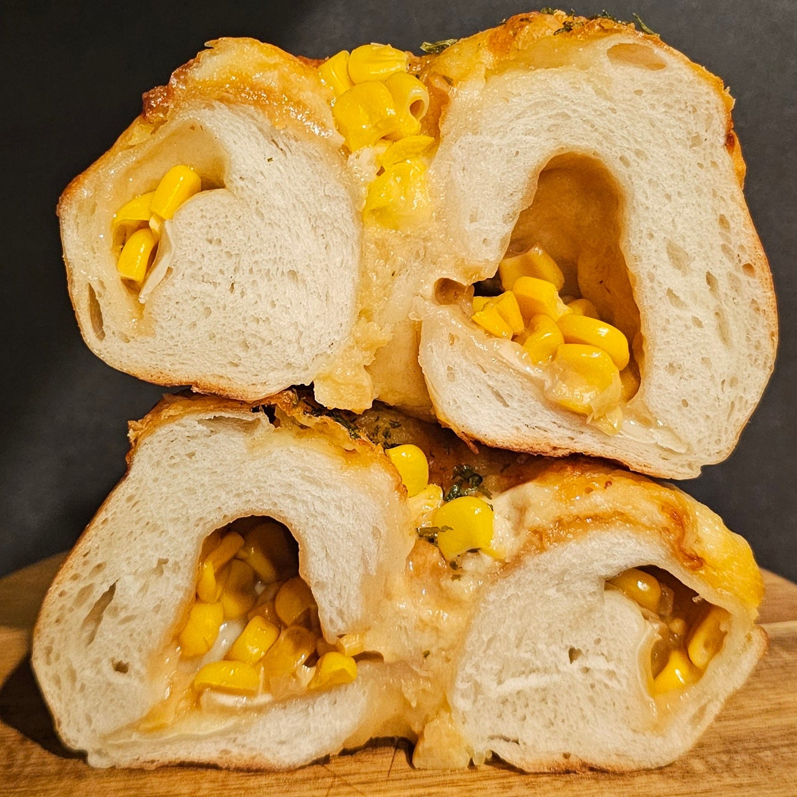 期間限定｜焼きとうもろこしカマンベールバター断面｜とうもろこしごろごろ、バターしみしみ！